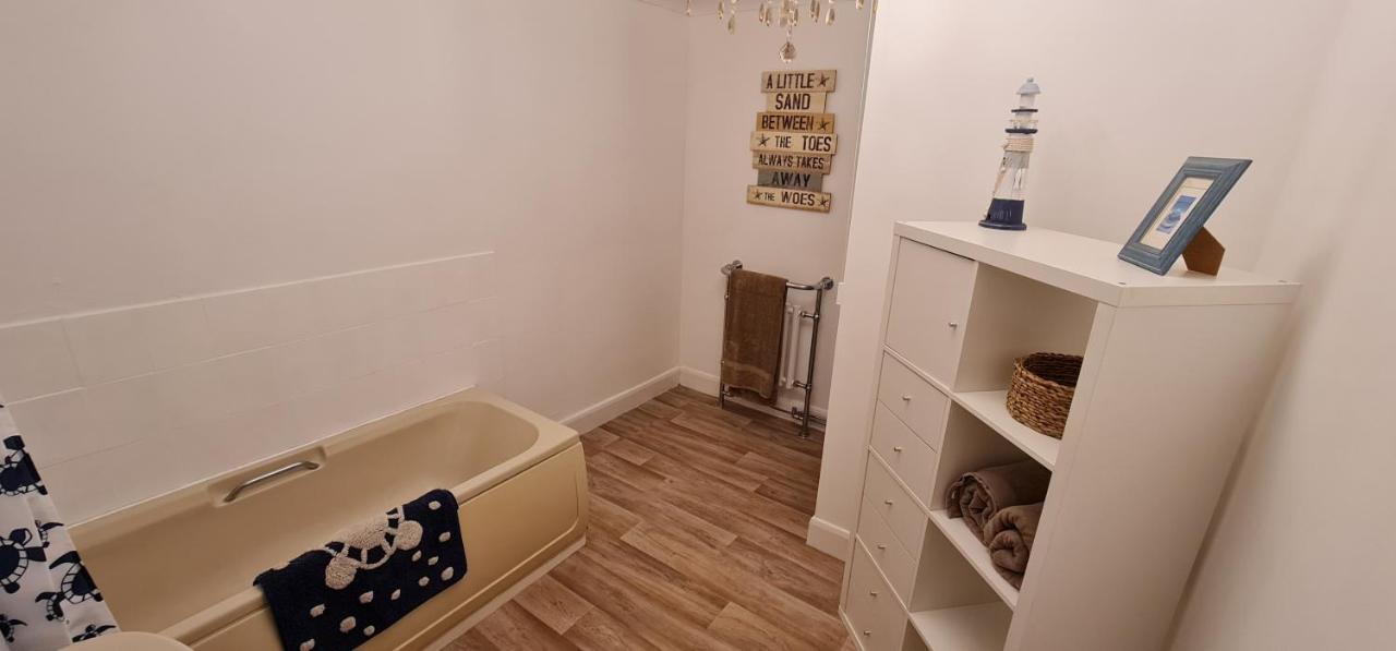 Diamond Harbour - Whole Huge Apartment - Wifi - Beach - Ramsgate Town Εξωτερικό φωτογραφία
